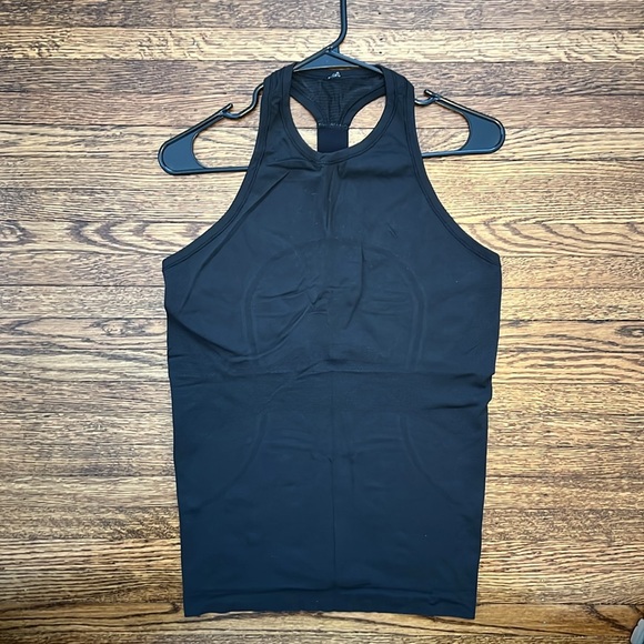 Lululemon tank top - black - unsure of size - 16” pit to pit - Picture 5 of 5